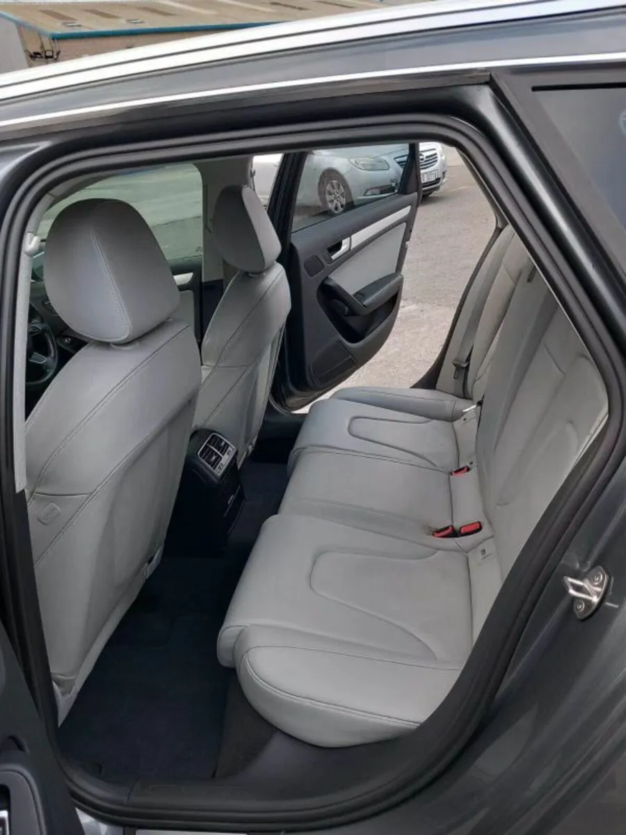 Audi A4 2015 - Image 4