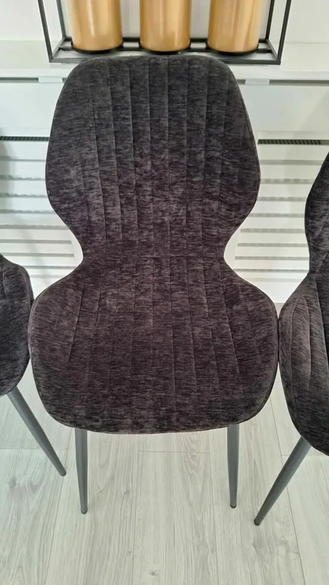 Velvet dining chairs - Image 2