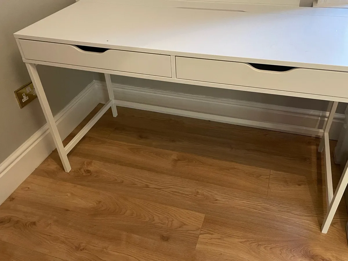 Ikea office desk - Image 1