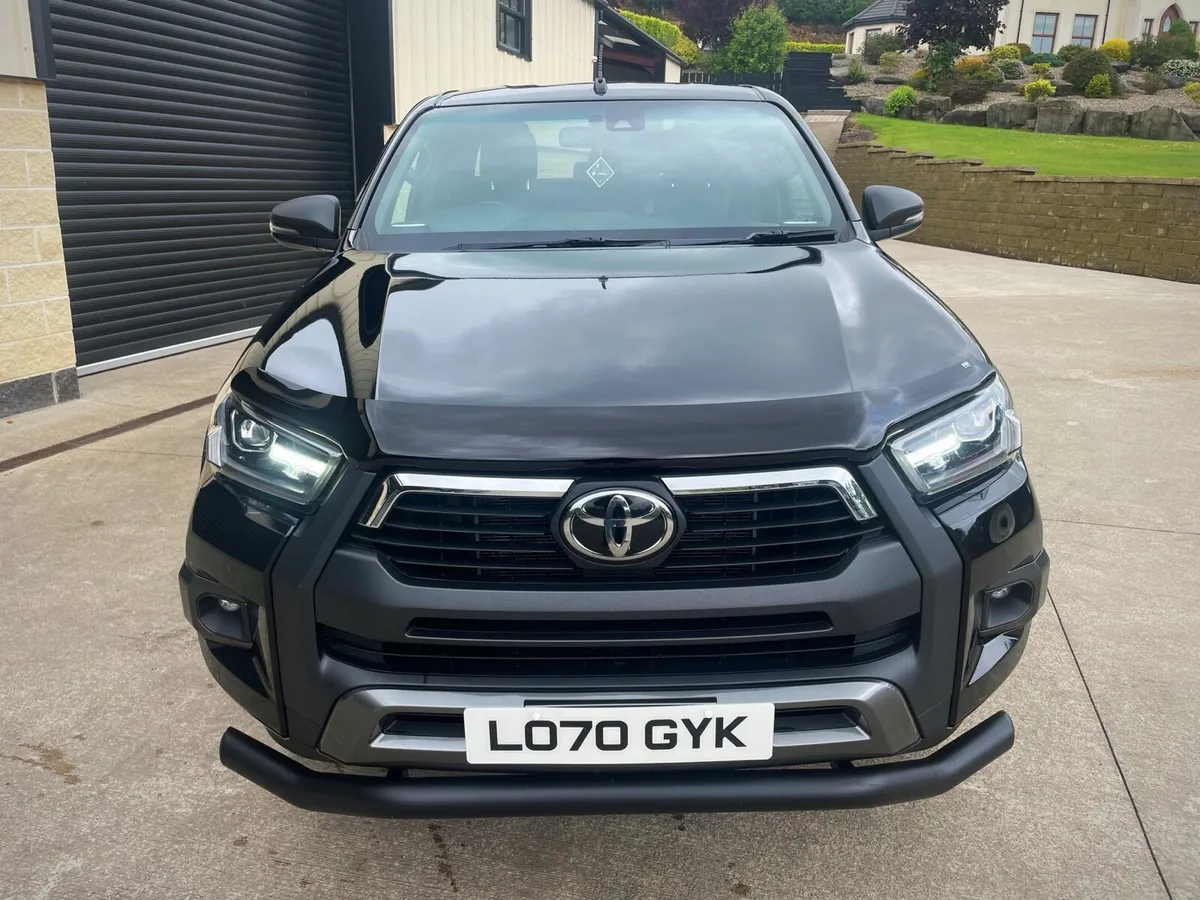 2021 TOYOTA HILUX 2.8 D4D INVINCIBLE X AUTO - Image 3