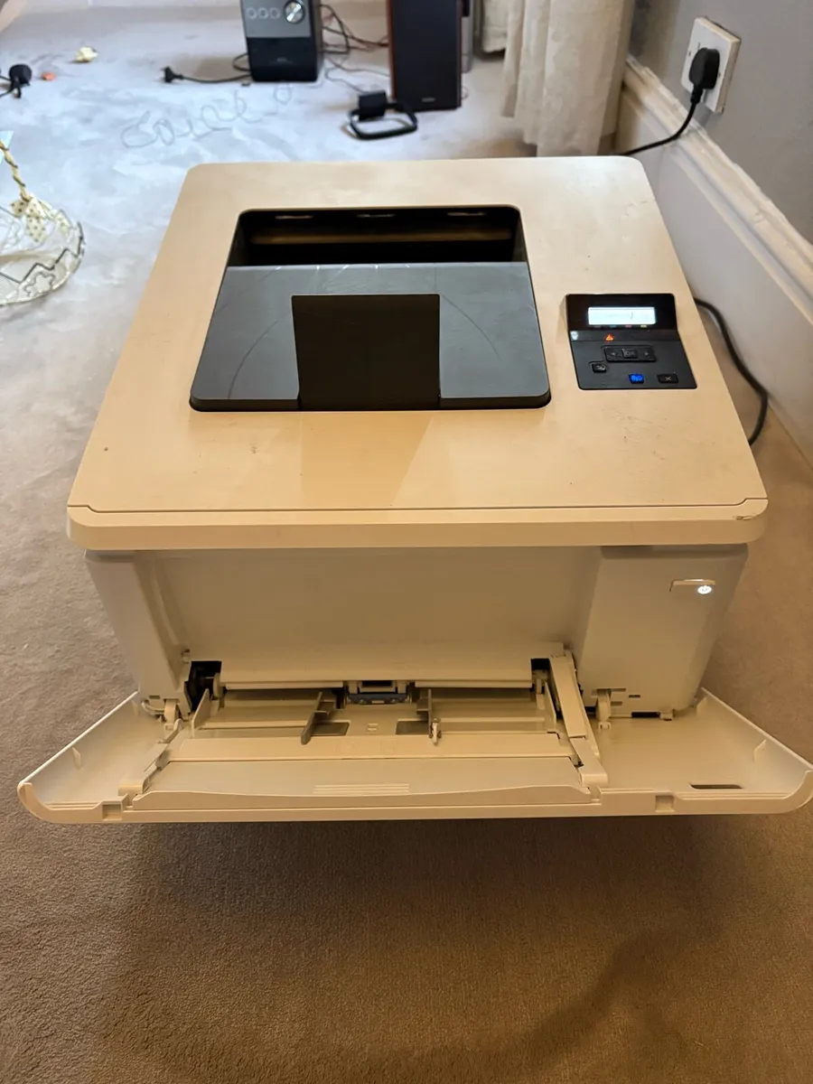 HP Color LaserJet Pro M452nw printer - Image 3