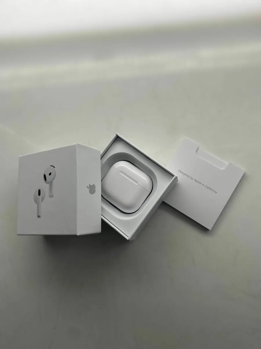 AIRPODS 4 - Image 1