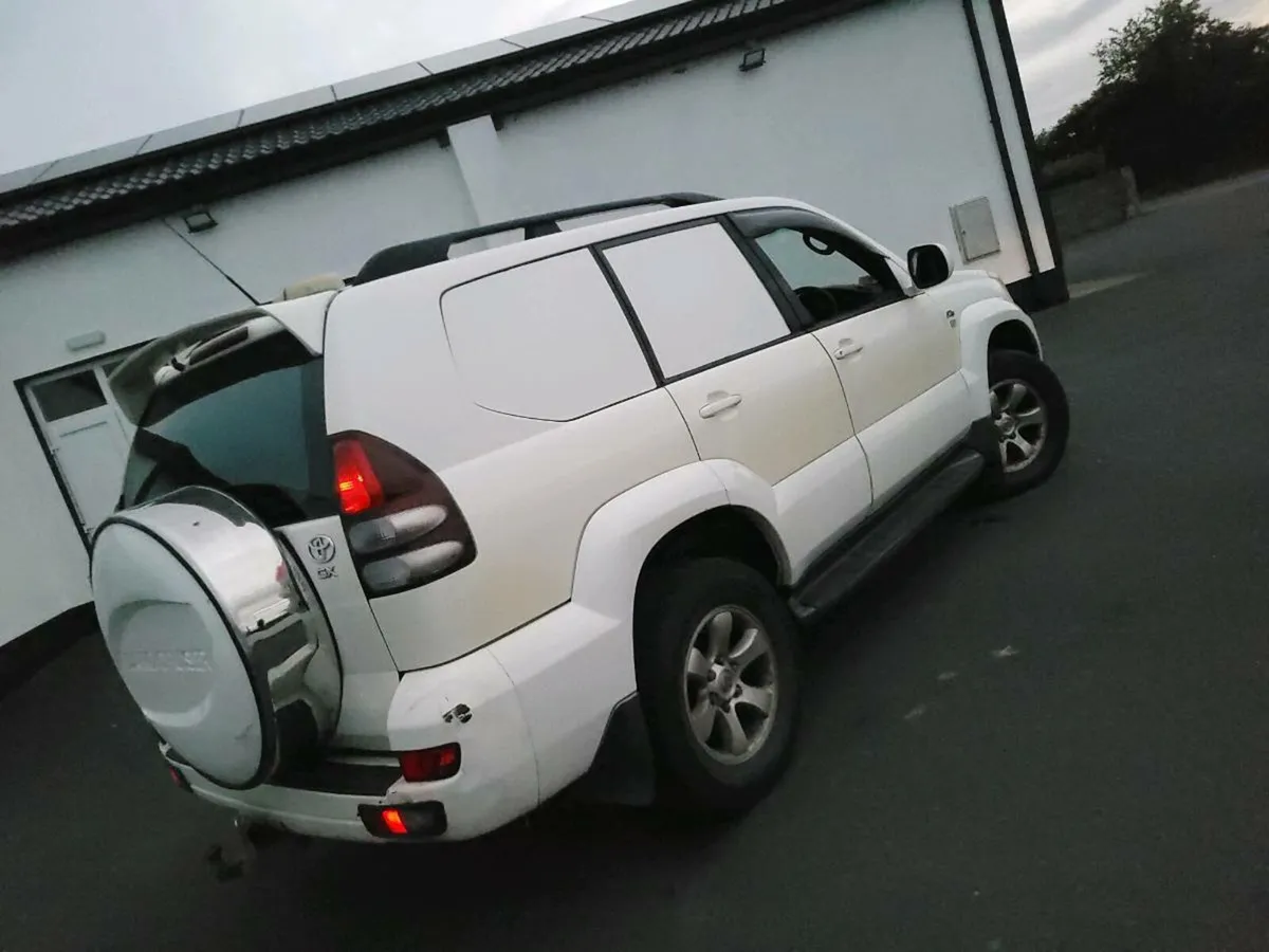 Toyota landcruiser - Image 2