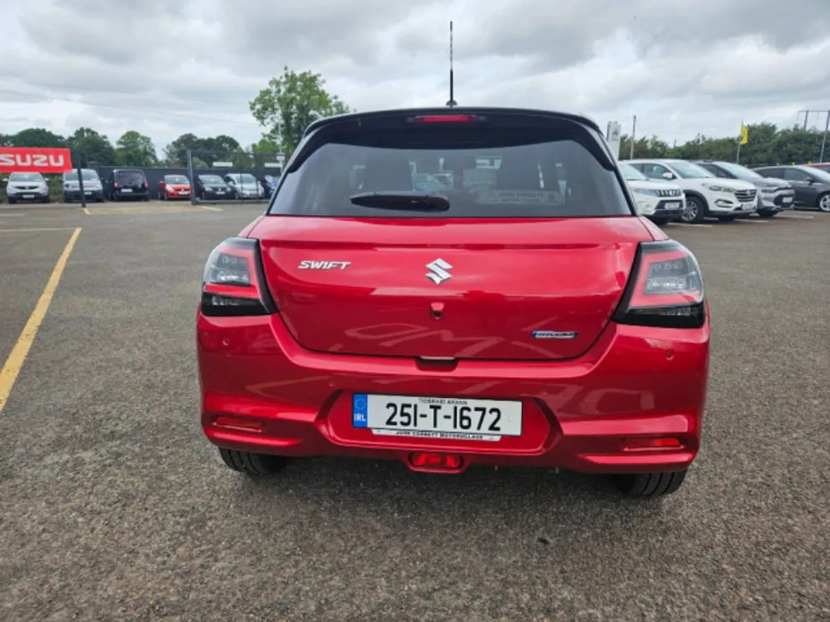 Suzuki Swift 1.2 Hybrid Motion CVT - Image 3