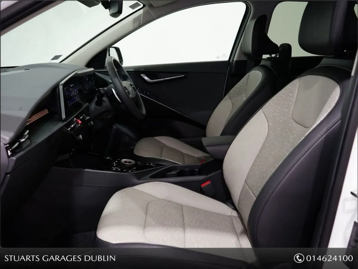 Kia Niro EV K4 5DR Auto  0  Finance - Image 3