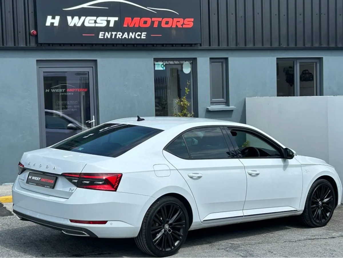 Skoda Superb Laurin Klemet Plug in Hybrid - Image 3