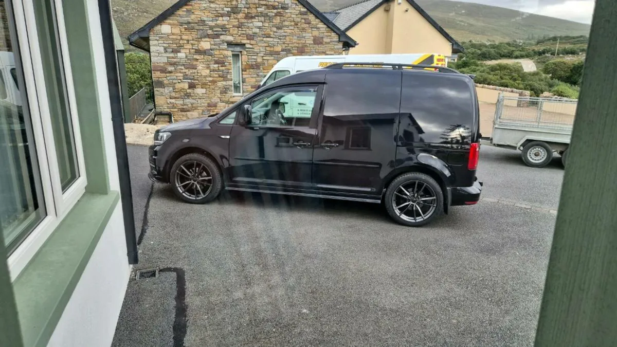 Vw Caddy 2.0 litre trend line 102 bhp low mileage - Image 4