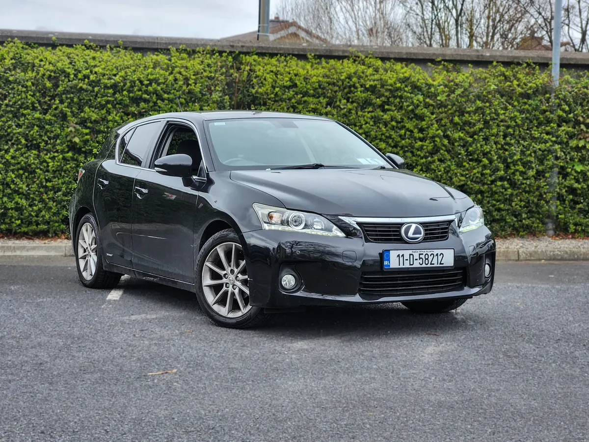 Lexus ct200h - Image 1