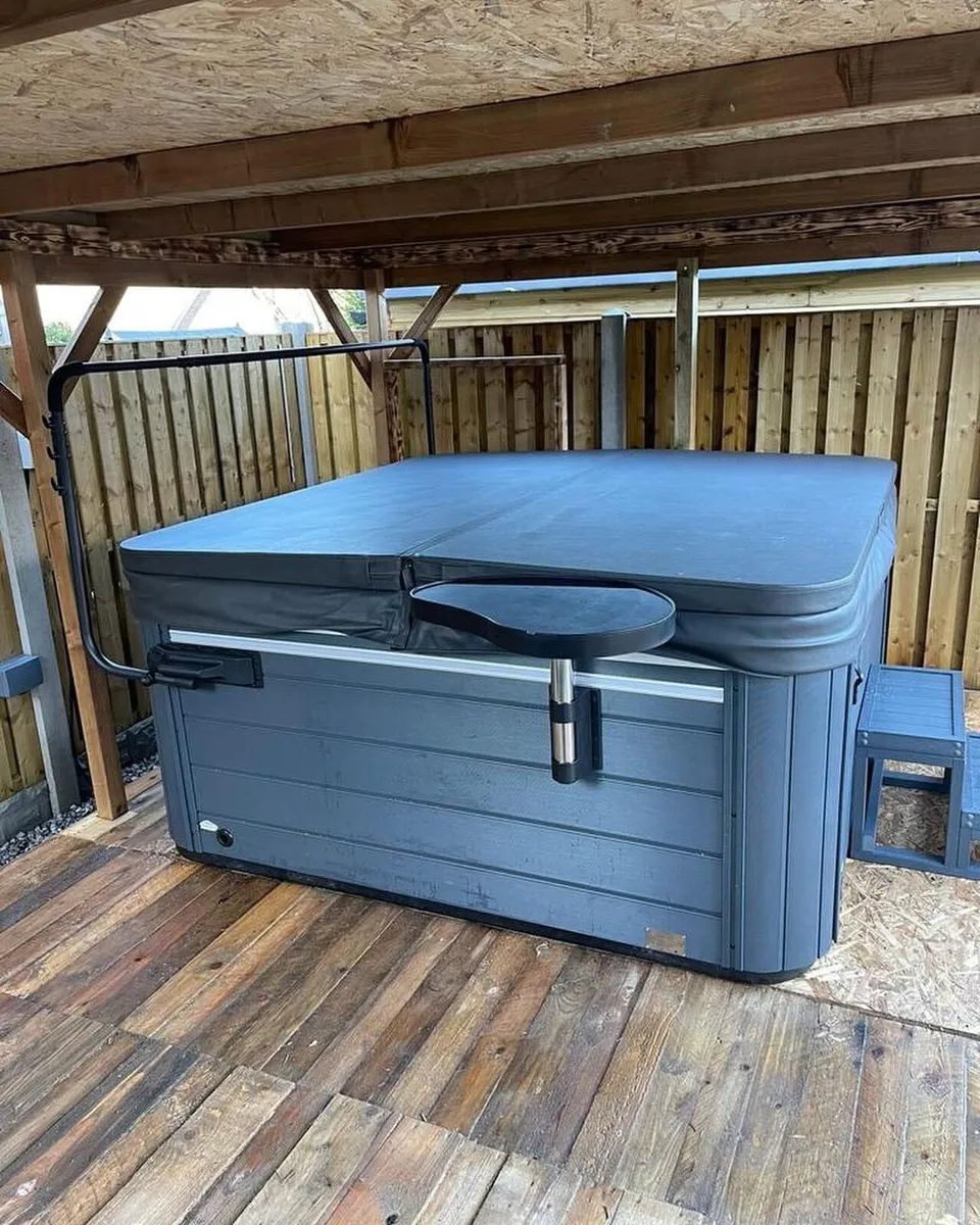 Free Delivery & £2000 Off This Hot Tub - Image 3