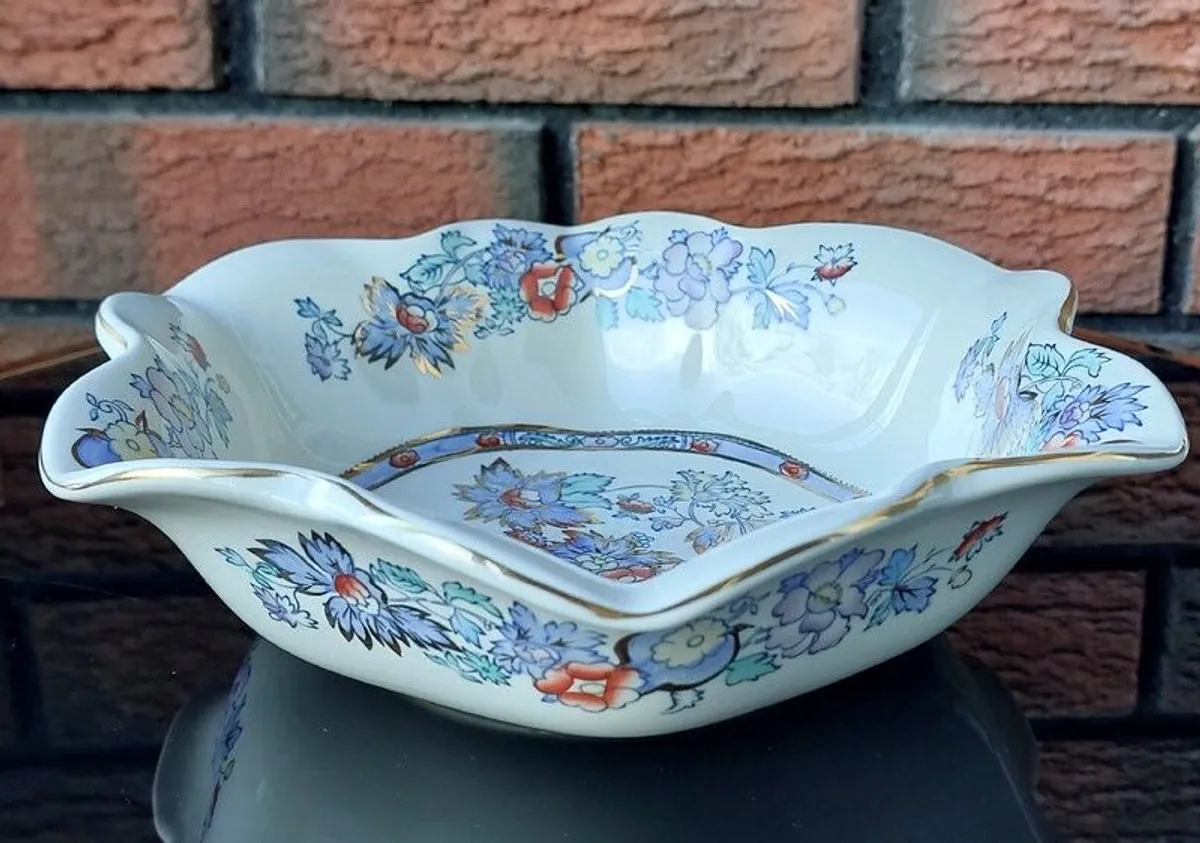 Mason's "Topaz Blue" Scalloped/Ruffled Serving Bowl - Image 4