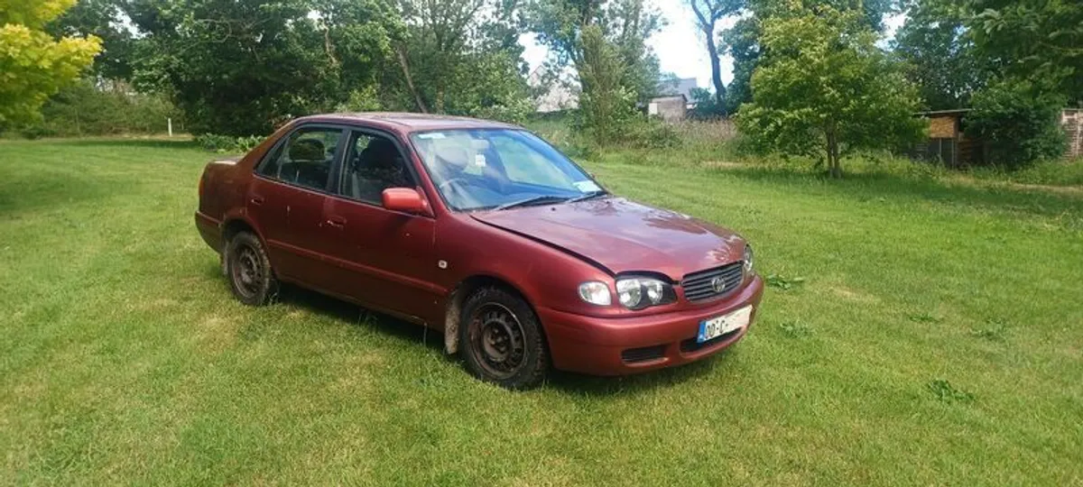 2000 Toyota Corolla - Image 2
