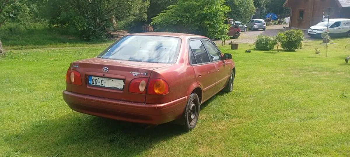 2000 Toyota Corolla - Image 4