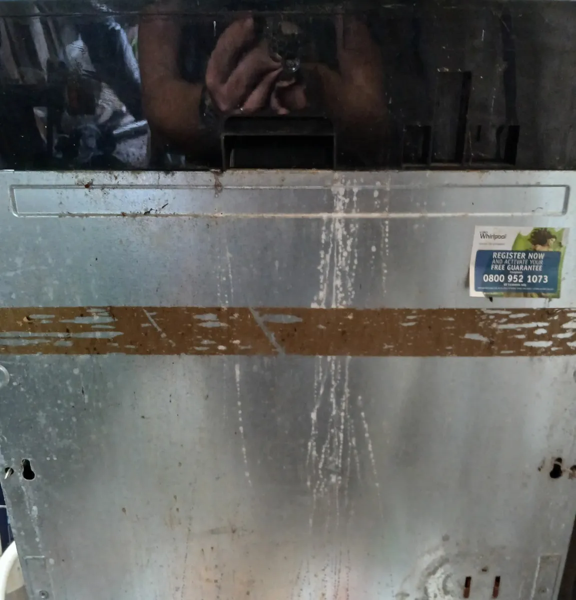 Whirlpool integrated dishwasher - Image 2