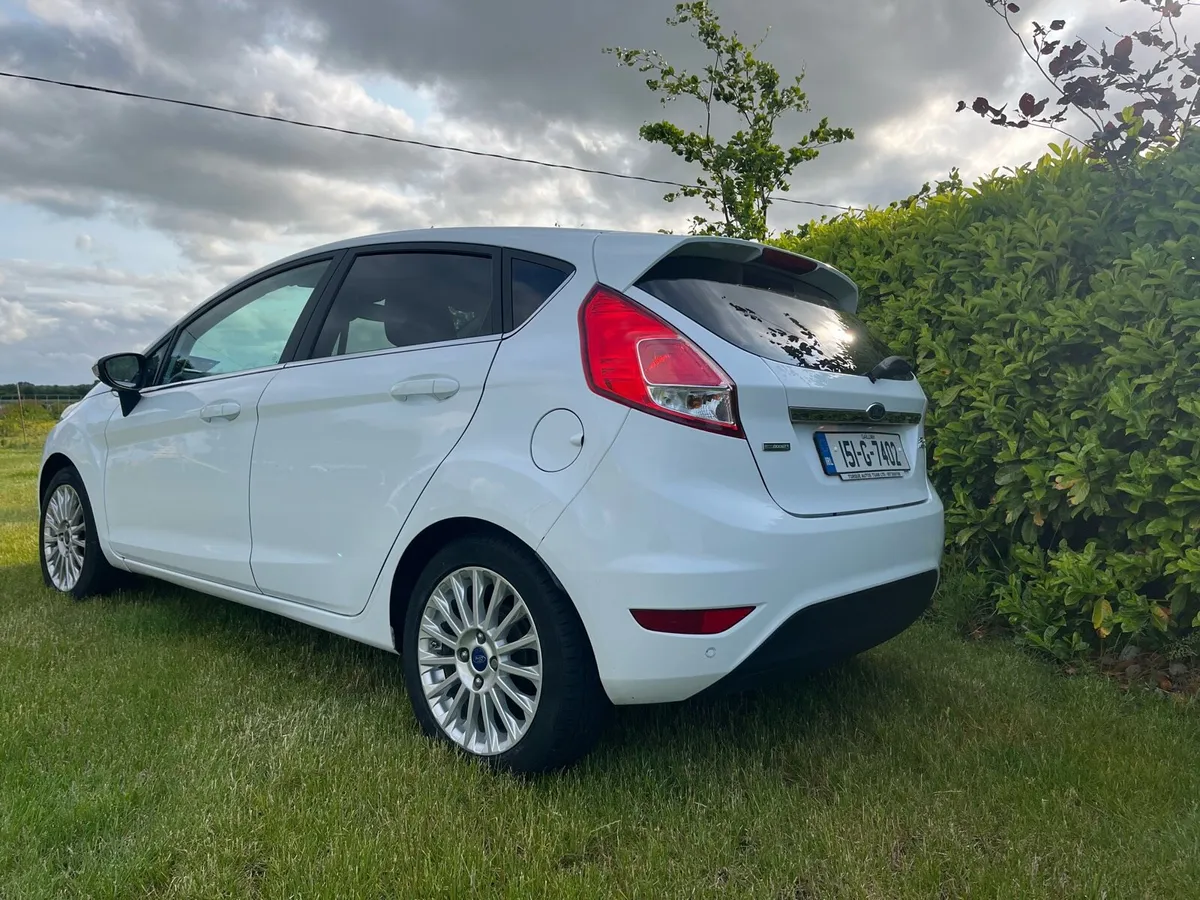 Ford Fiesta 2015 - Image 3