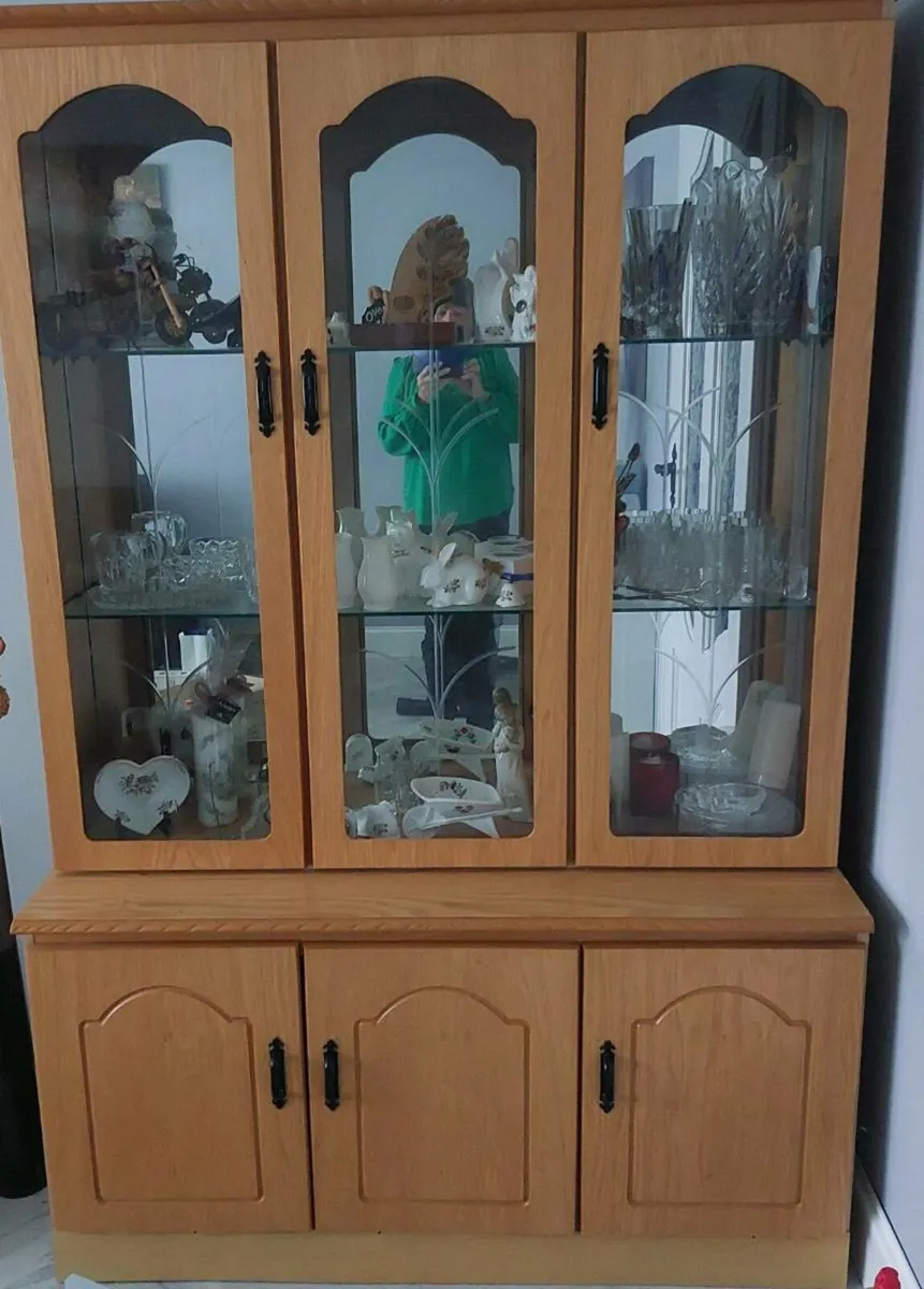 Display cabinet - Image 1