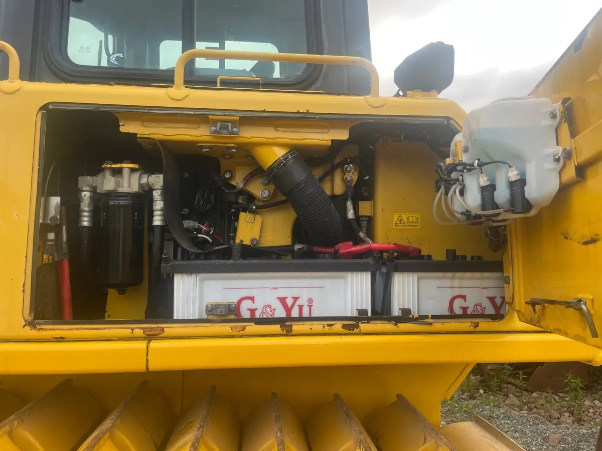 Komatsu D65px-16 - Image 2