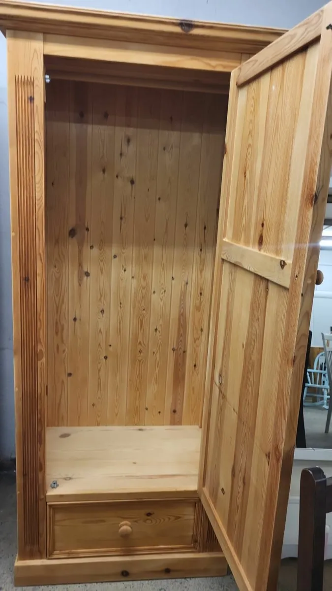 Vintage pine 1, door, 1 drawer wardrobe - Image 3