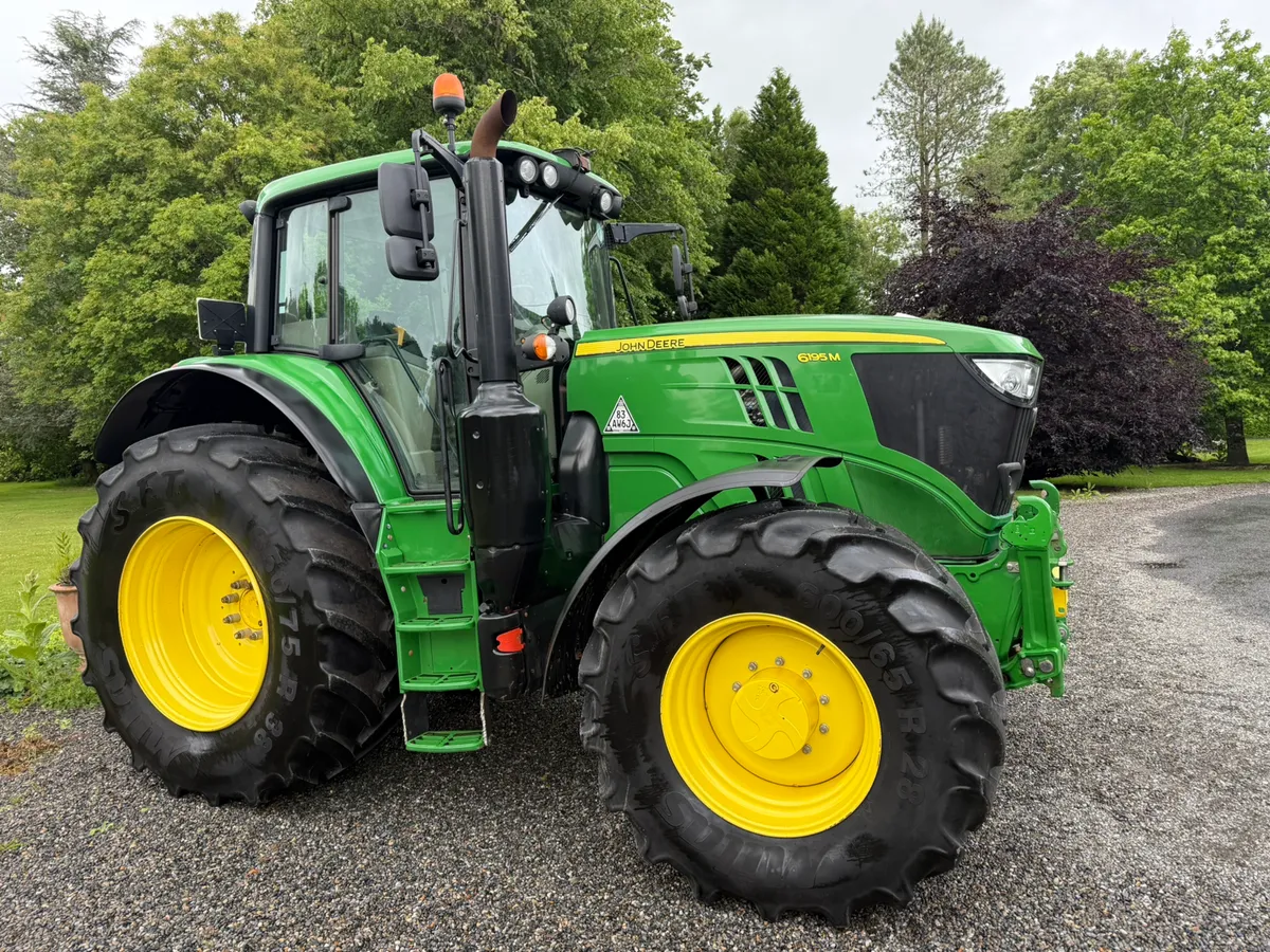 2020 John Deere 6195M *2400 hours* MINT! €92950 - Image 1