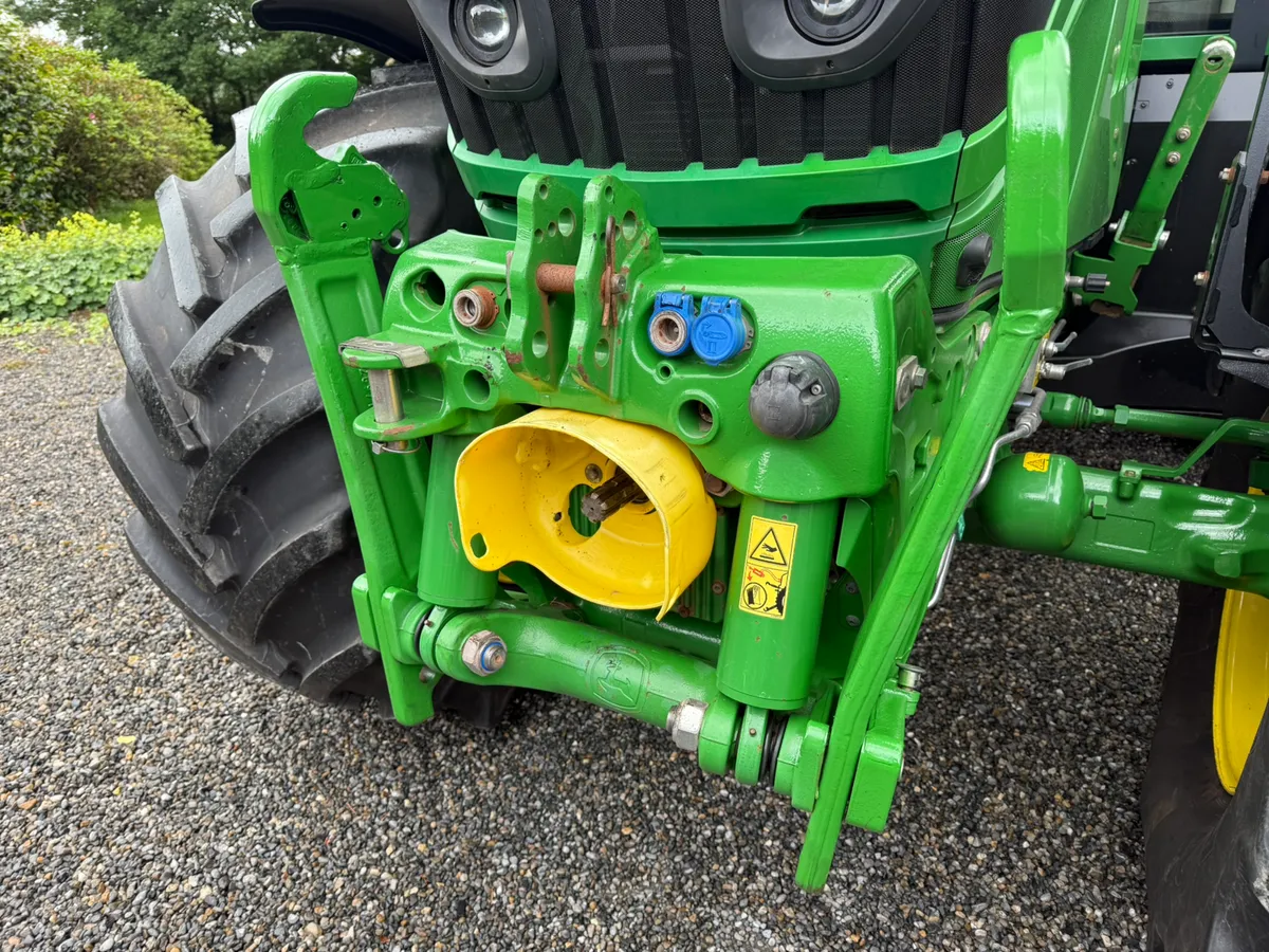 2020 John Deere 6195M *2400 hours* MINT! €92950 - Image 4
