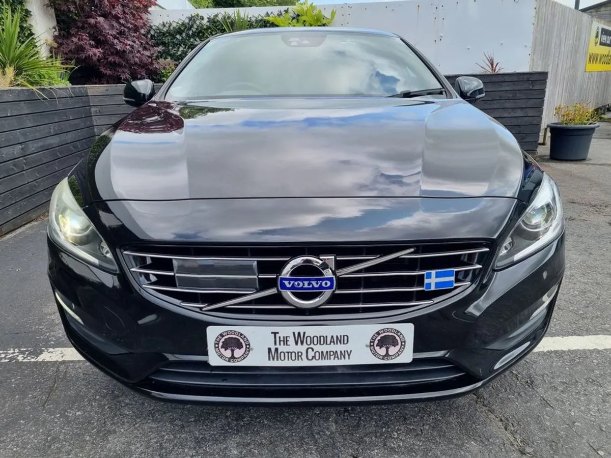 Volvo V60 2.0 D4 Auto / Dynamic Edition / Low Mil - Image 4