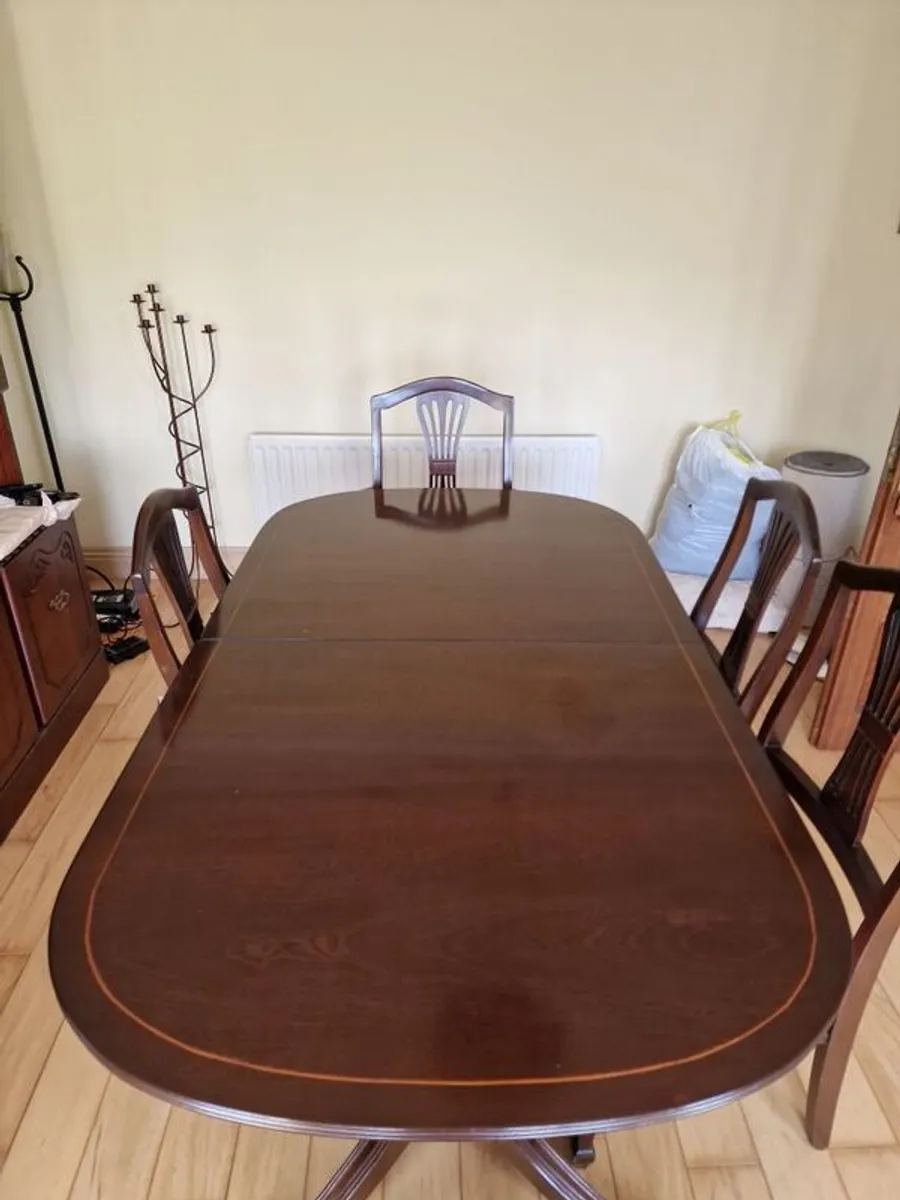Mahogany dining table 6-8 seater - Image 1