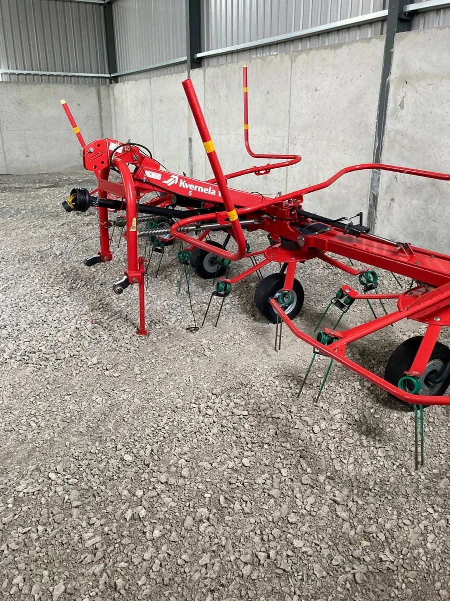 Kverneland 4 rotor Tedder - Image 4