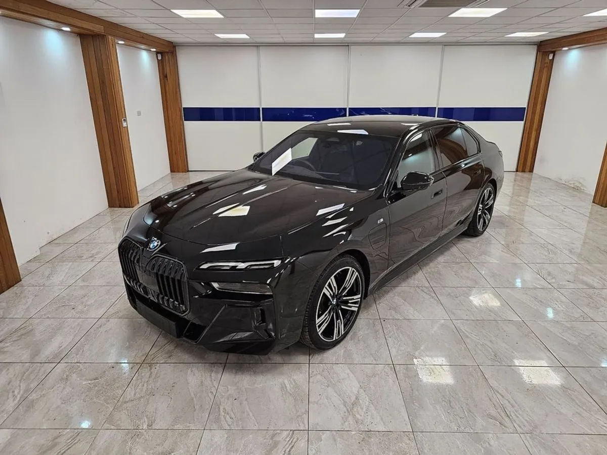 BMW 7 Series PAN Roof //huge Savings - Image 2