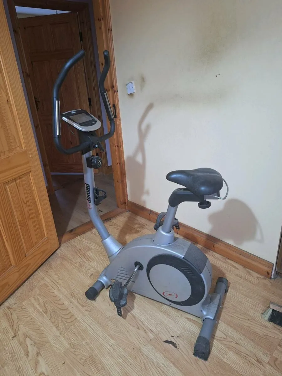 Exercise bike - Image 1