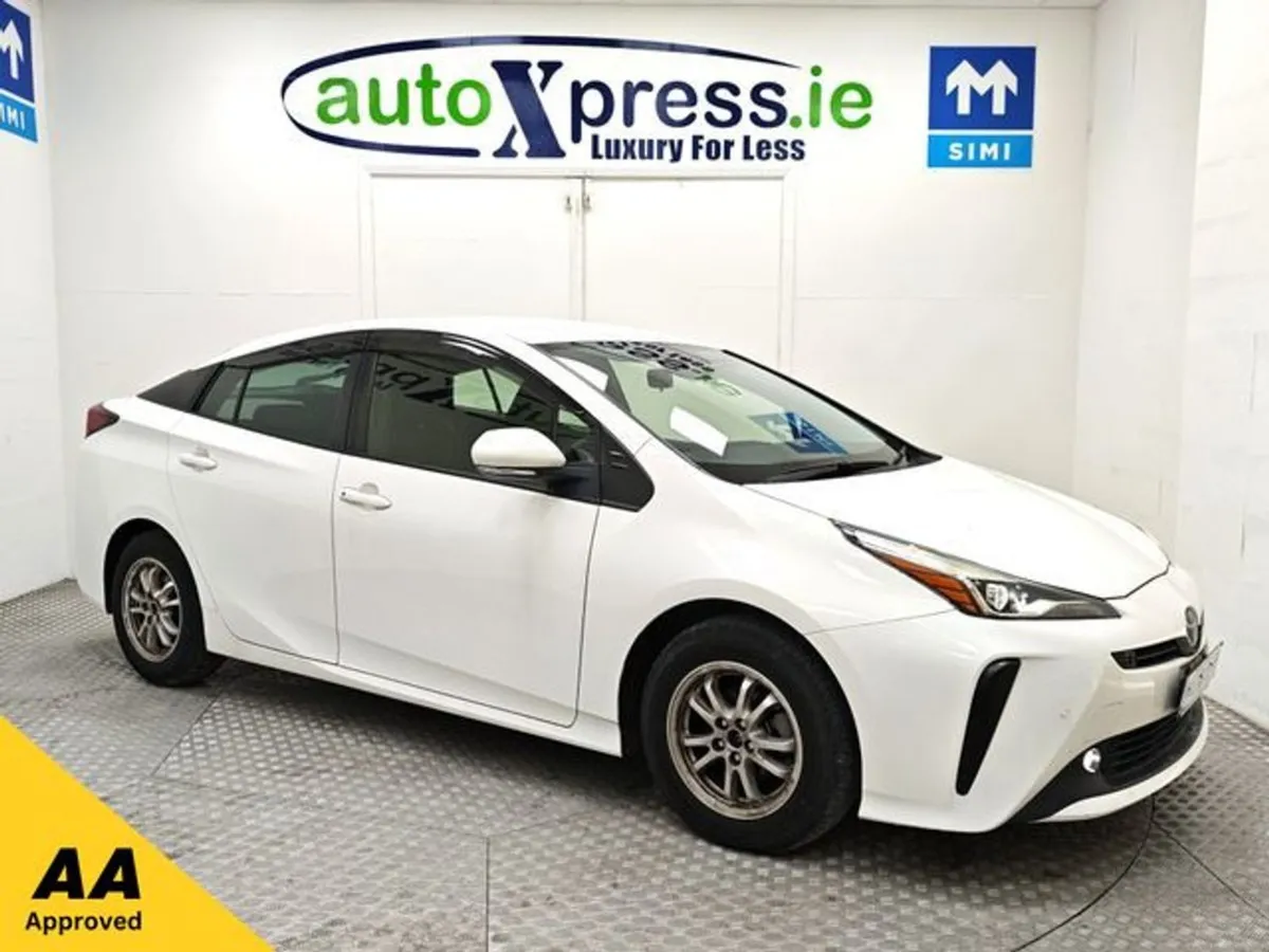 Toyota Prius S 1.8 Hybrid Automatic  Reversing Ca - Image 1