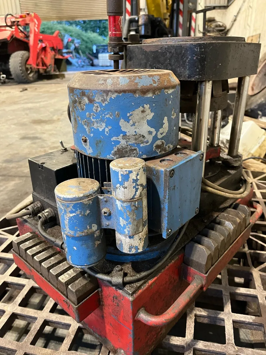 Gates hyd crimper - Image 3