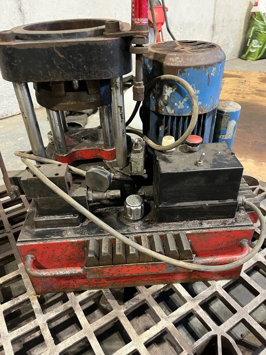 Gates hyd crimper - Image 1