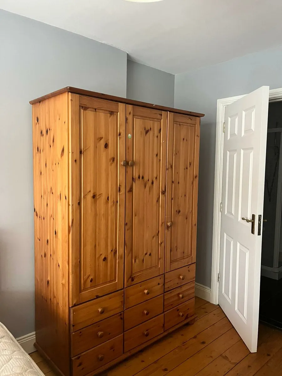 3-door Wardrobe