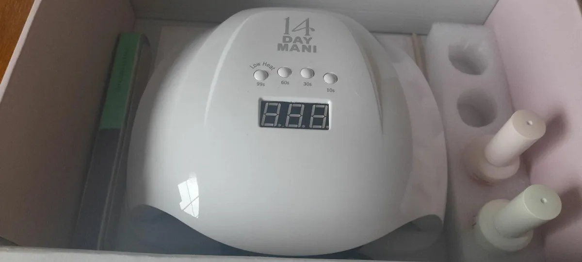 14 Day Manicure HEMA Free Gel Nail Kit for sale. - Image 1