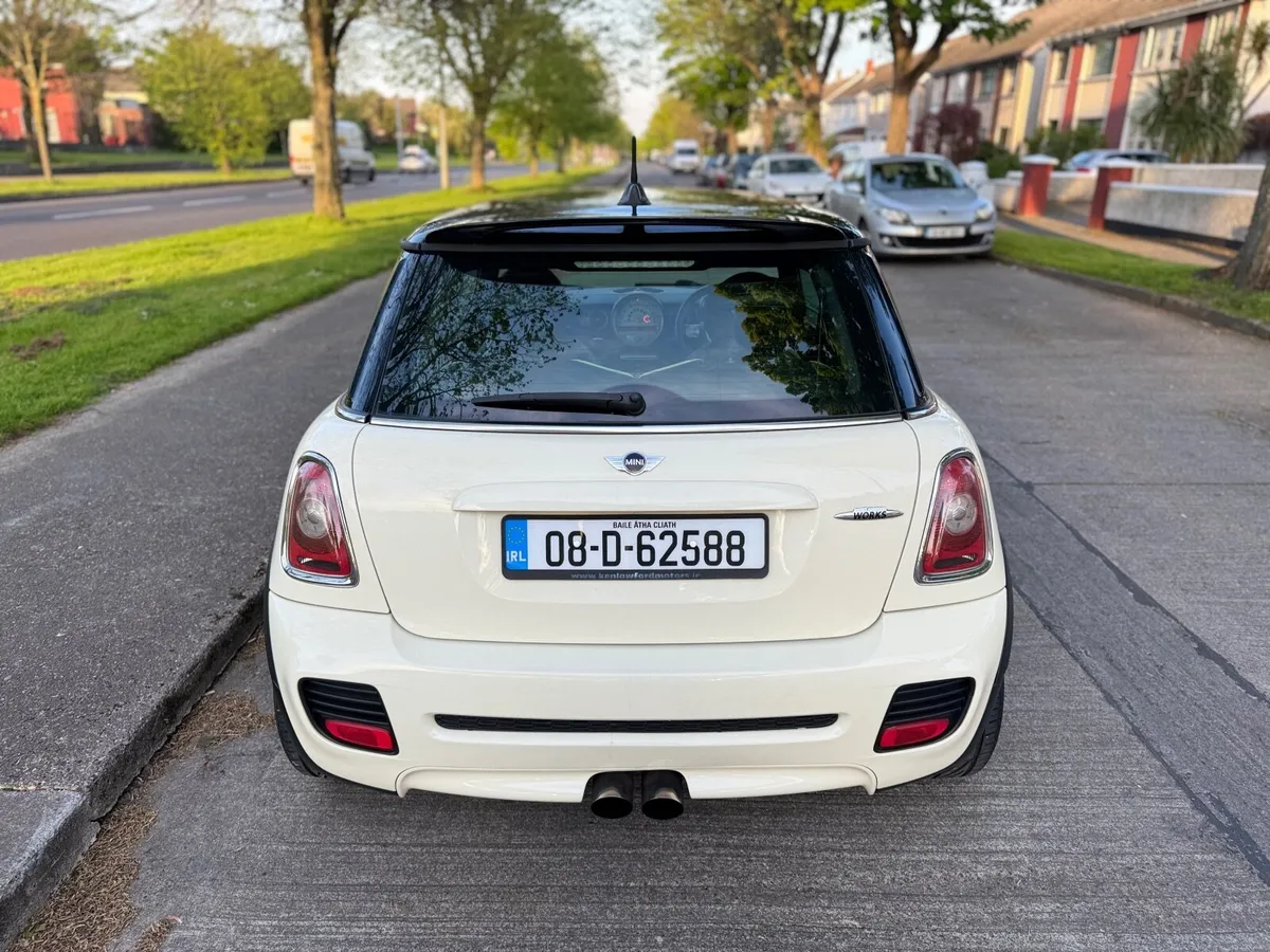 Mini John Cooper Works 2008 COLLECTOR CARS - Image 4