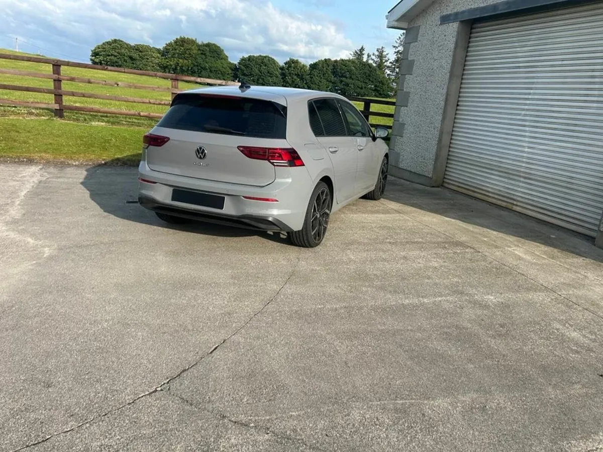 Volkswagen Golf 2022 - Image 4