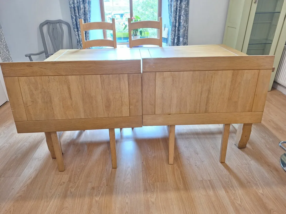 Table and 10 chairs - Image 4