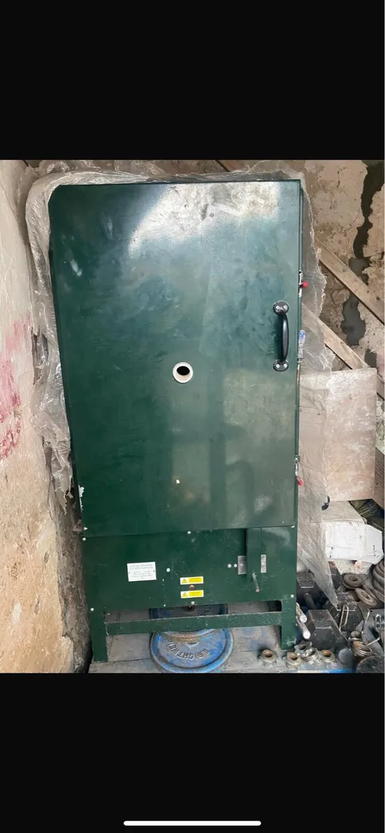 Pottery Kiln CS 42 9.5kw 220 volts - Image 1