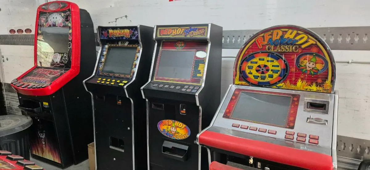 Poker machine  & jukeboxs - Image 1