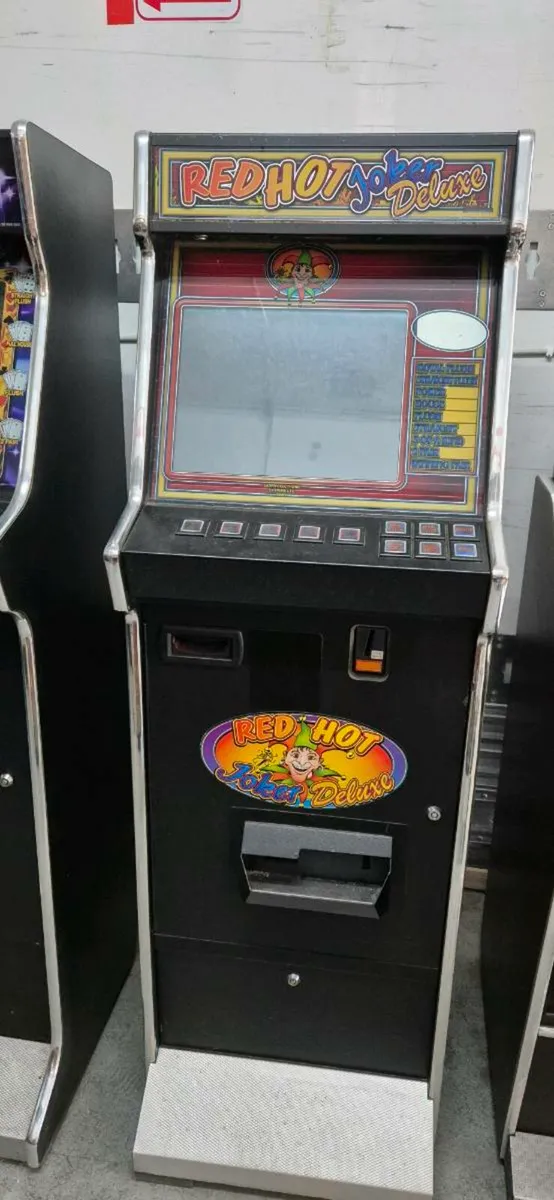 Poker machine  & jukeboxs - Image 3