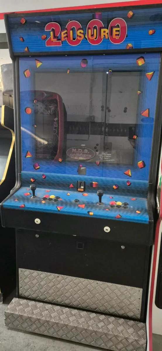Poker machine  & jukeboxs - Image 3