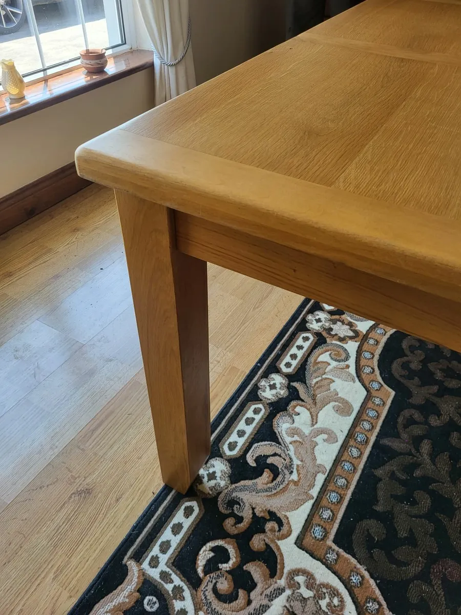 Kitchen table - Image 2