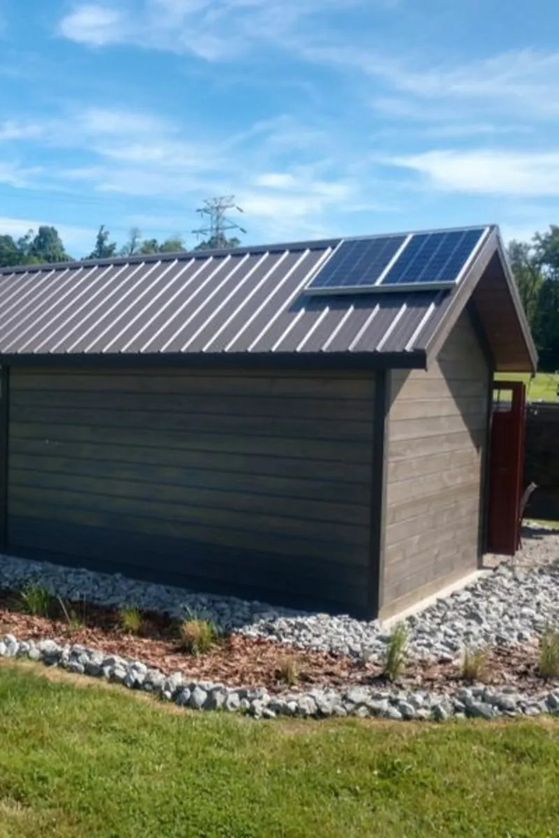 12V 100W solar panel kit for shed lighting - Image 1