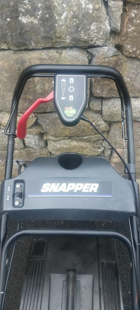 Self-propelled Snapper Mower 21inch cut - Image 4