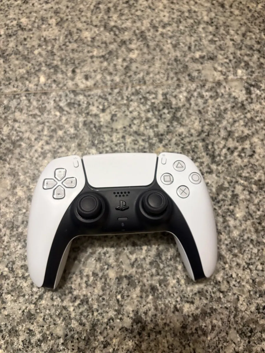 PlayStation 5 - Image 2