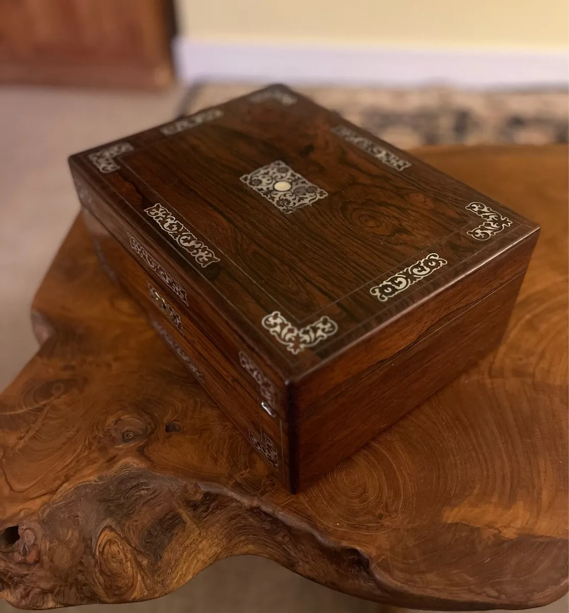 Victorian Mother of Pearl Inlaid Sewing Box - Image 3