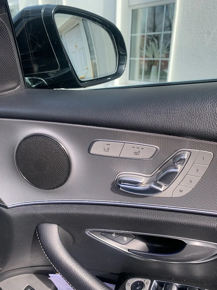 Mercedes E220 Premium plus - Image 4