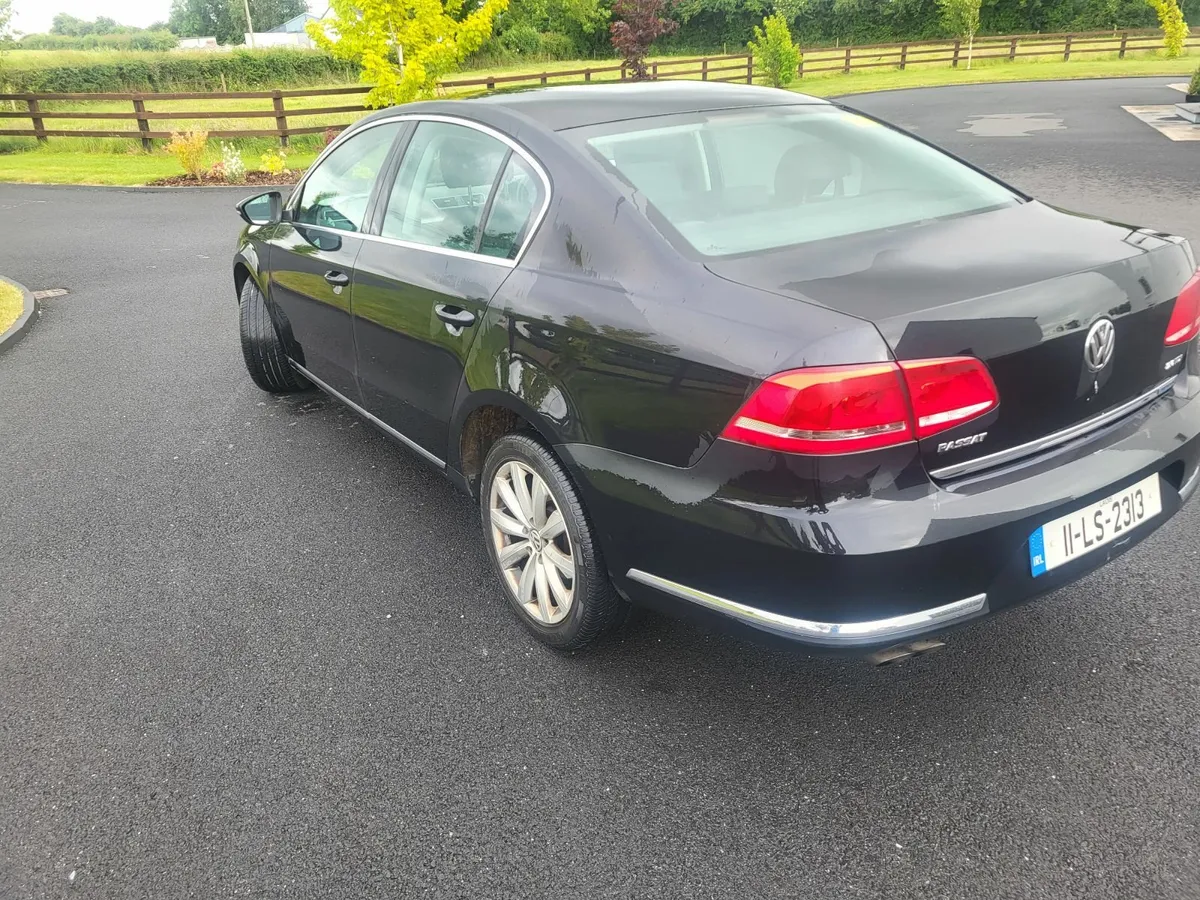 2011 Volkswagen Passat 2.0 Diesel - Image 2