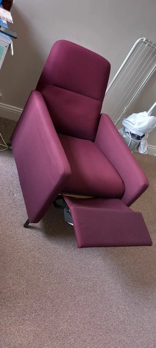 Sofa one seat with reclining back and footrest - Image 3