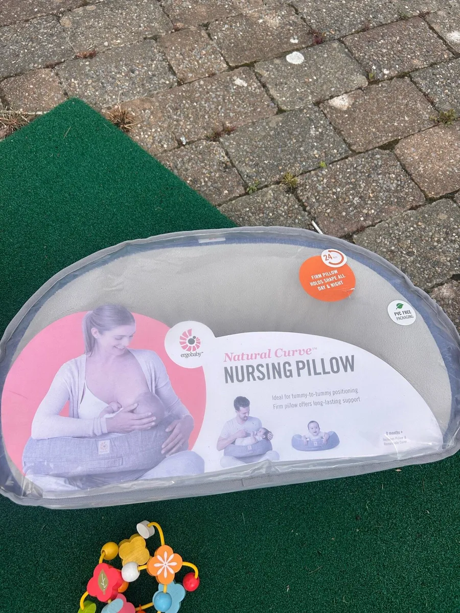Nursing pillow - Image 1