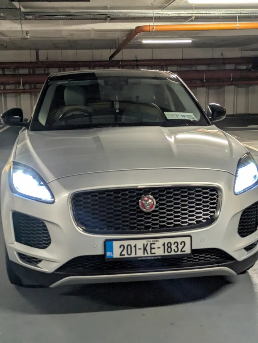Jaguar E-Pace 2.0 D150PS Chequered Edition - Image 2